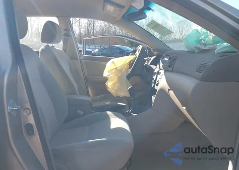 2004 Toyota Corolla Ce z USA, uszkodzony, nr VIN 1NXBR32E84Z331430